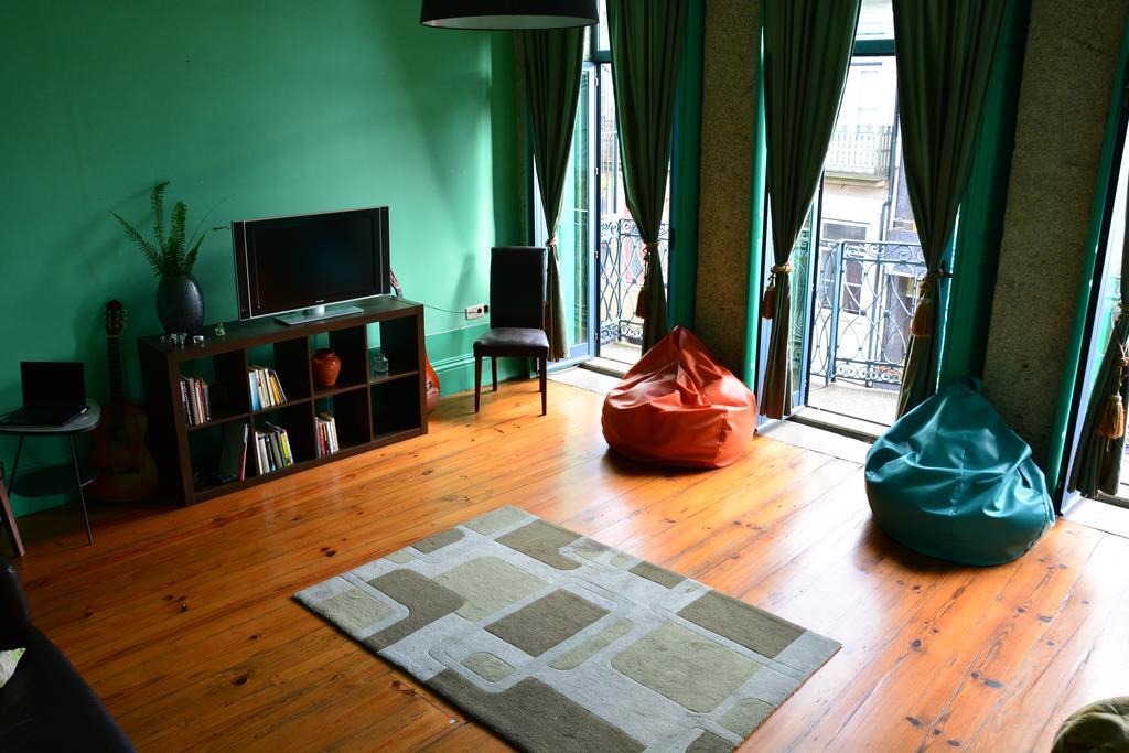 Alma Porto Hostel Екстер'єр фото