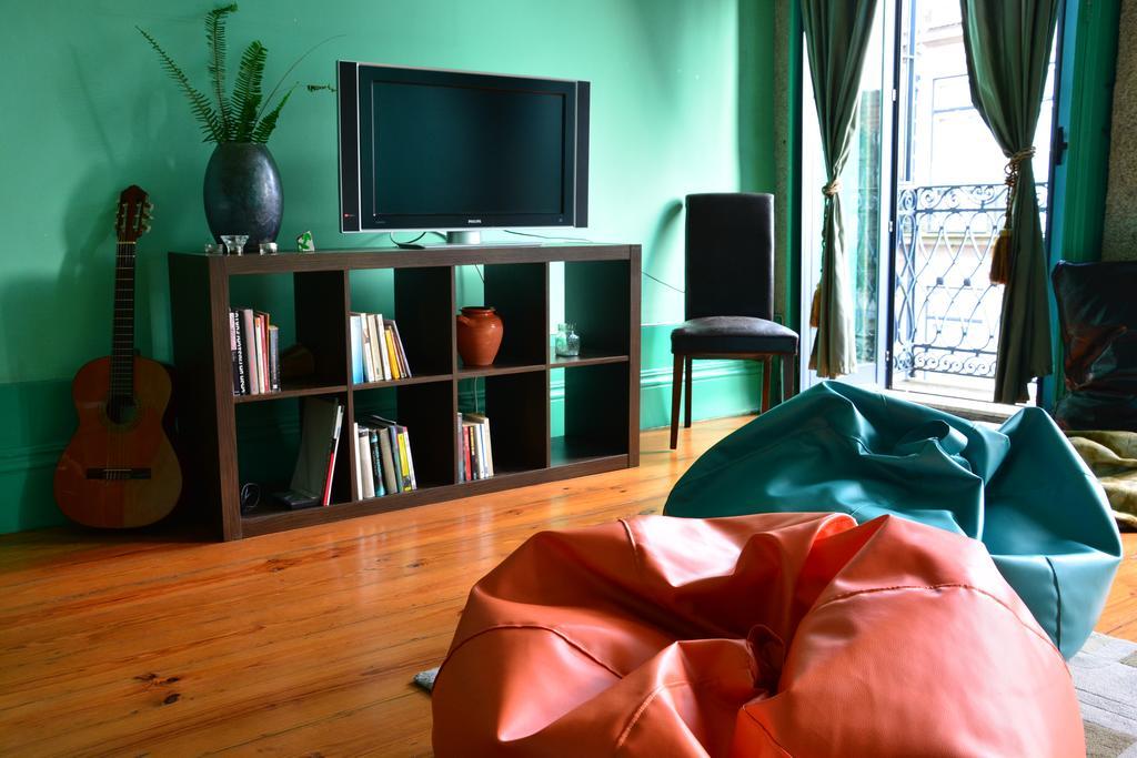 Alma Porto Hostel Екстер'єр фото