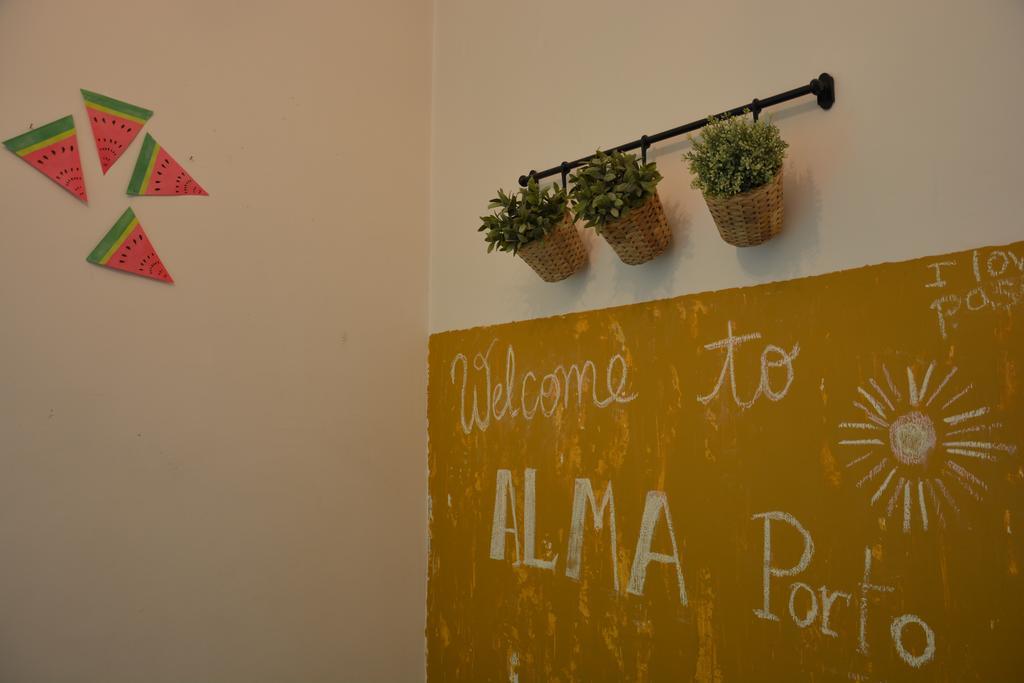 Alma Porto Hostel Екстер'єр фото